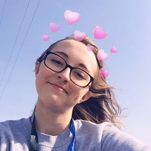 Meet your Posher, Amelia